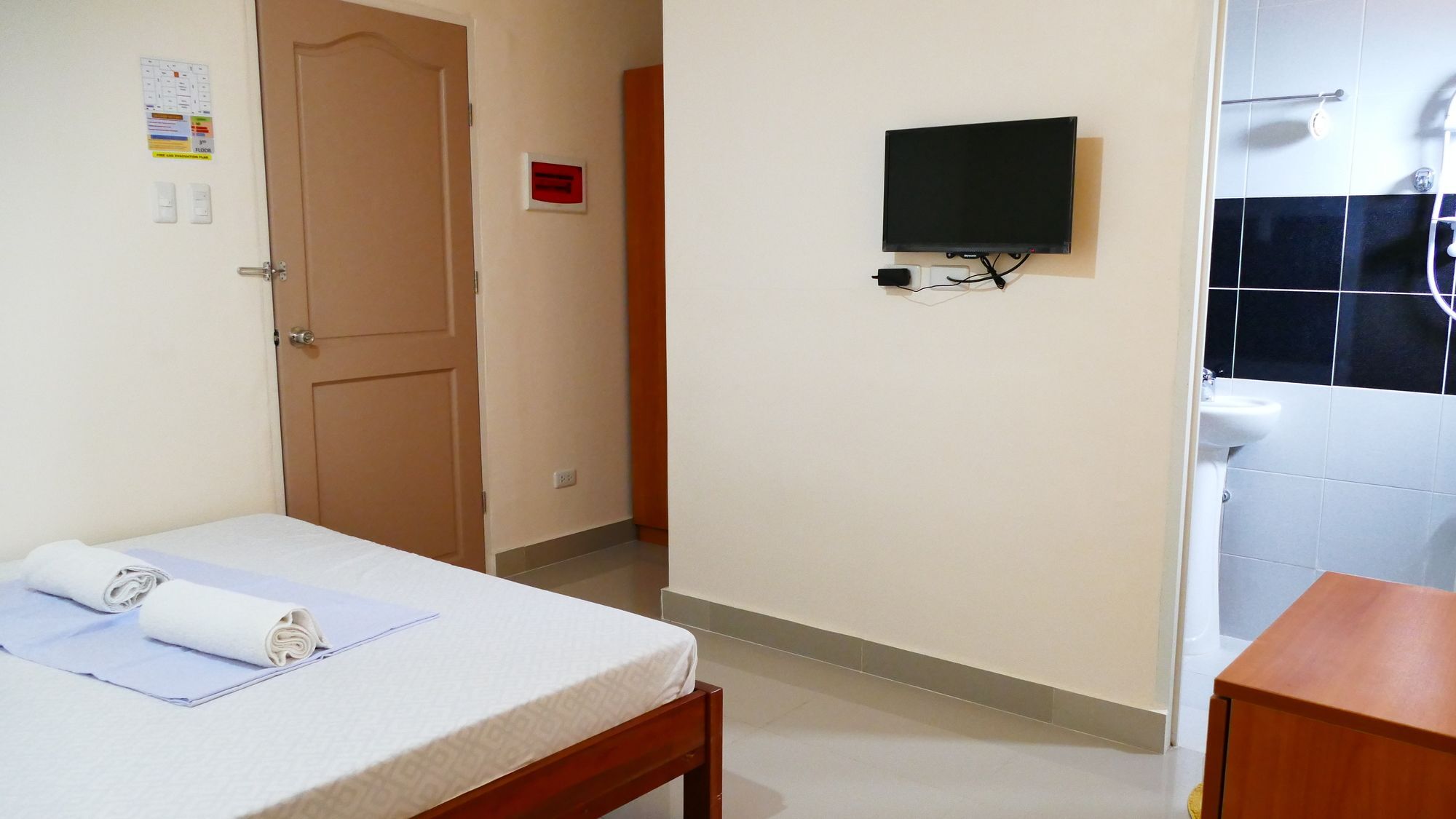 Countess Pension House Liloan Экстерьер фото